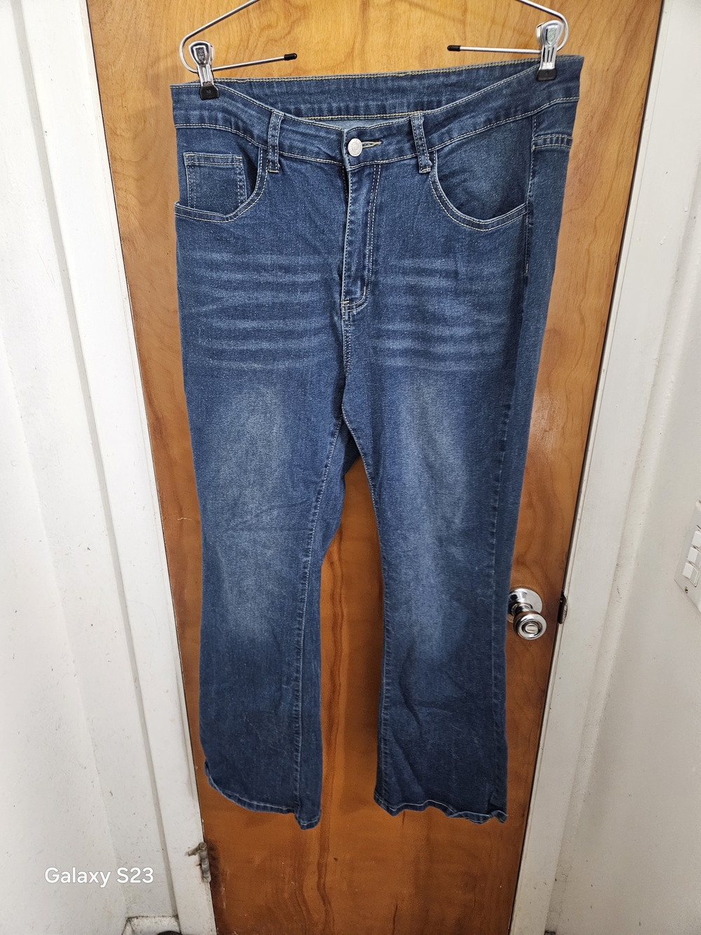 SHEIN Women's Relaxed Blue Denim Jeans
